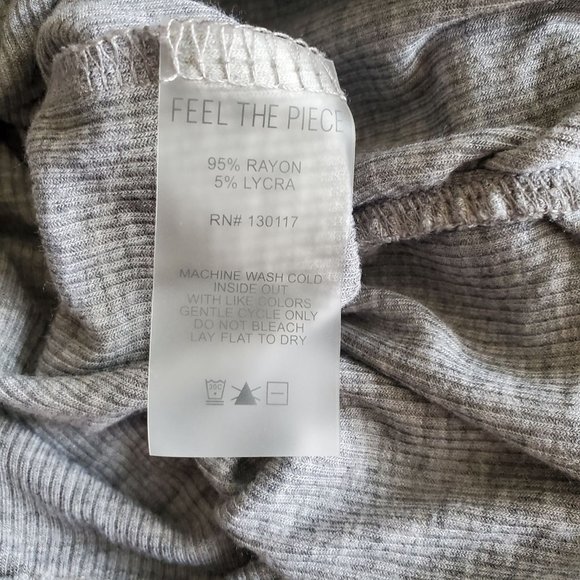 Feel the Piece Super Soft V-neck Hi-Lo Henley M/L - Picture 9 of 9